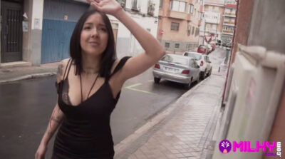 Si quieres ganar más dinero tienes que mostrarme más – Valeria Valois