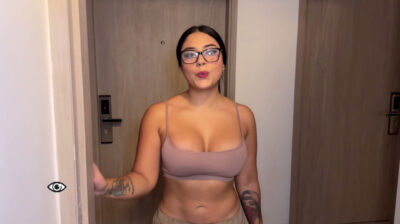 Vecina Puta Quería Verga y Viene Ami Apartamento Con Una Excusa y Provecho Por que Mi Novia no Esta